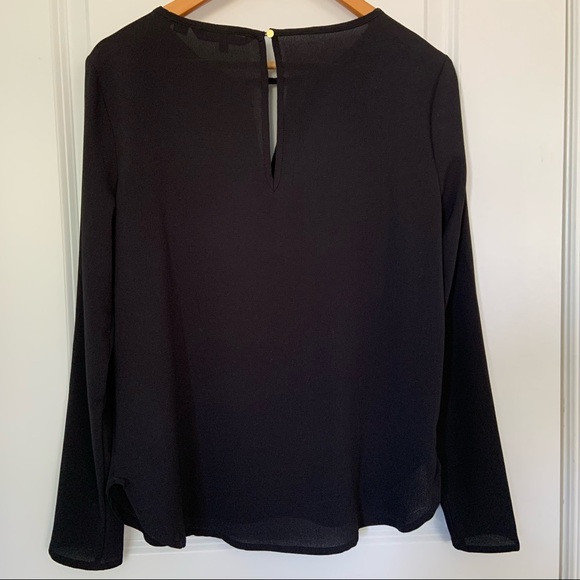 BLACK TOP KEYWHOLE NECK / VERA MODA / MEDIUM - Picture 2 of 3